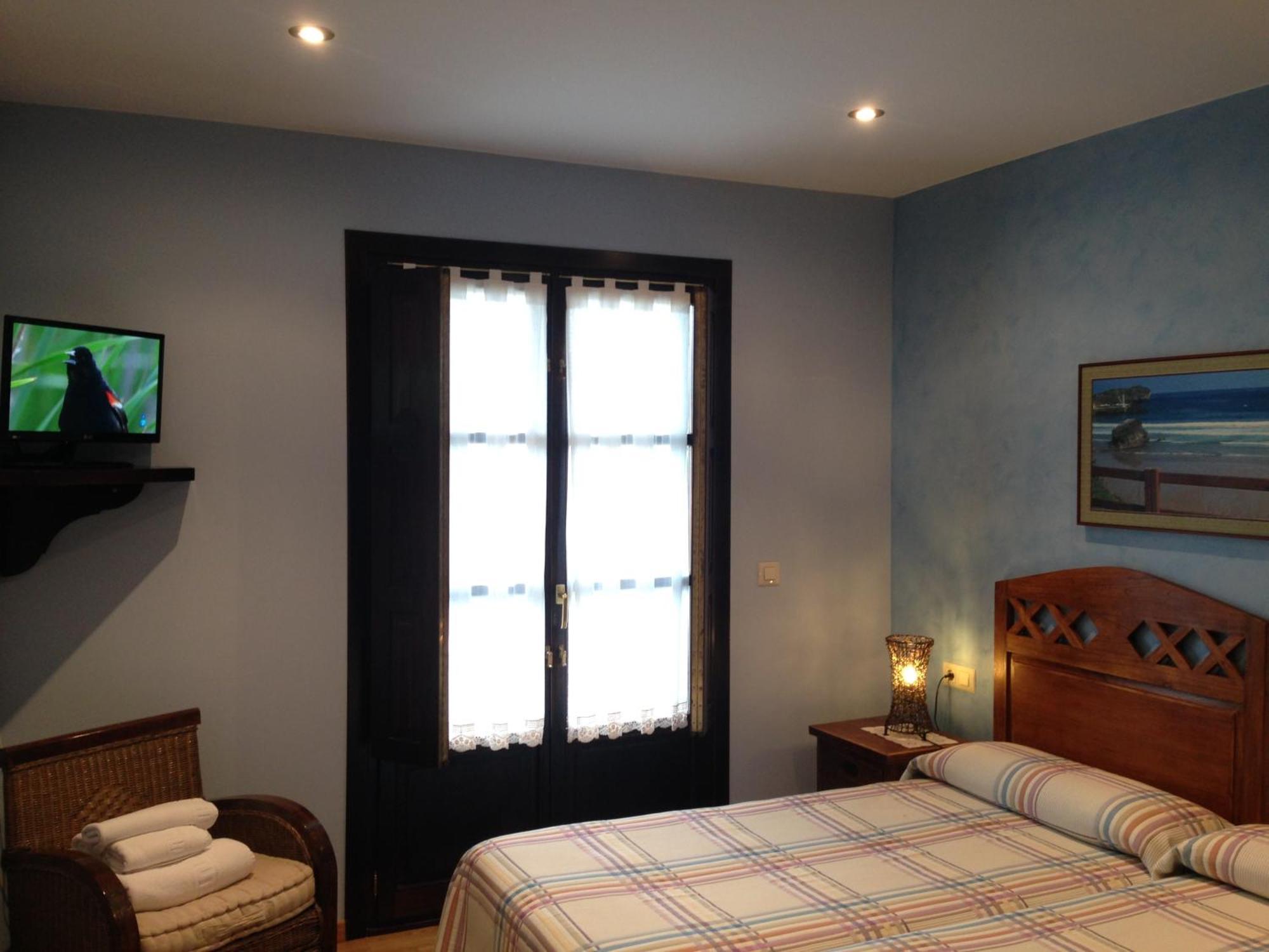 Hotel Rural El Texeu Parres de Llanes Rum bild